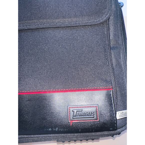 Sale!! Y2k Targus Laptop / Messenger Bag
16”x 12” x 4 aprox sale!! - Picture 5 of 17